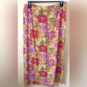 Sigrid Olsen Beautiful faux button down front 
Floral rayon skirt 8P